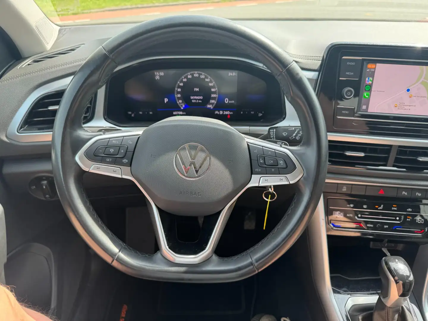 Volkswagen T-Roc 1.5 TSI Life AUTOMAAT/ CARPLAY/CRUISE CONTROLE Gris - 2