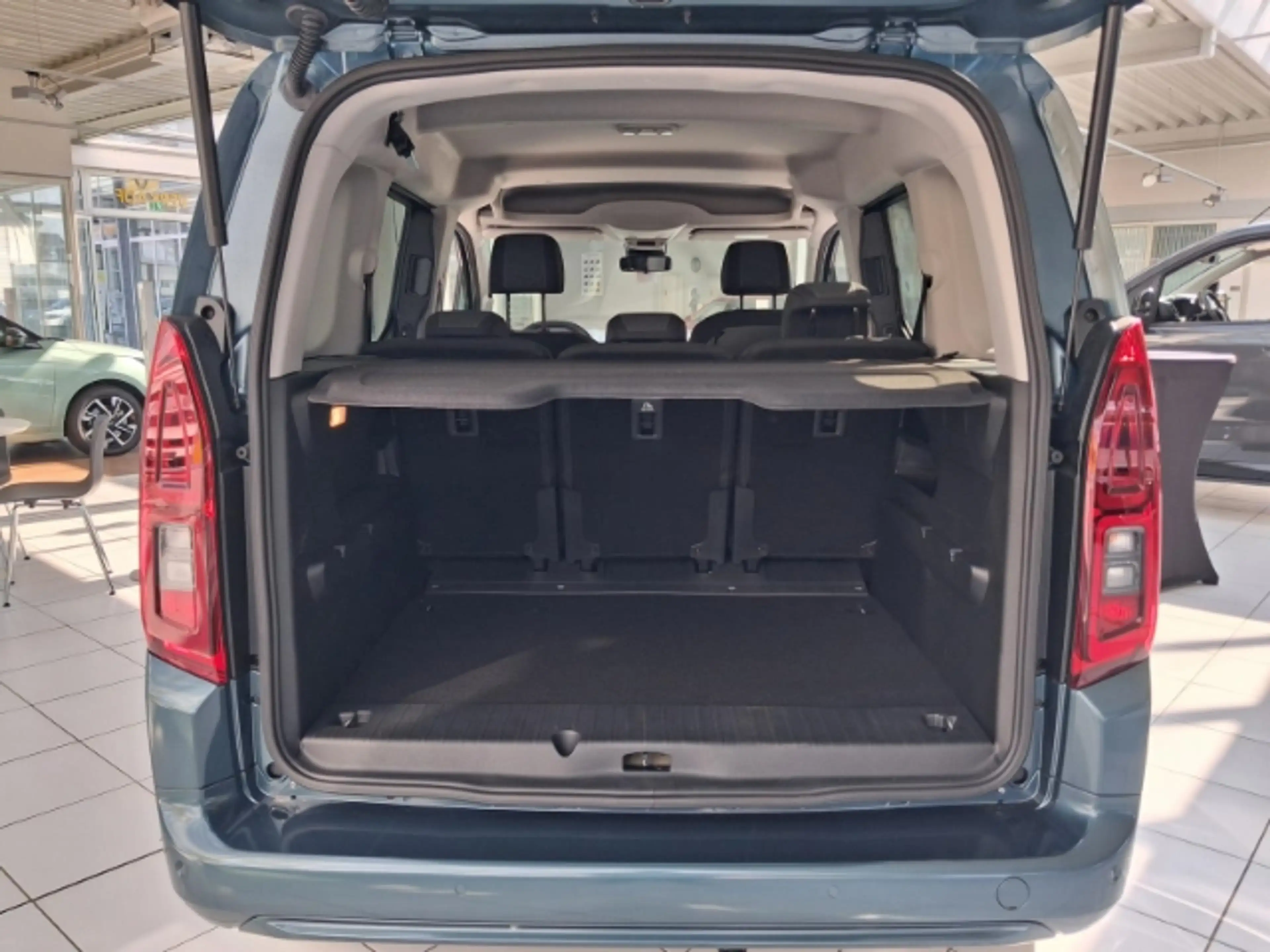 Opel Combo Life E FACELIFT GS CDTI AT+LED MATRIX+NAVI+RÜCKFAHRKAME — photo 9