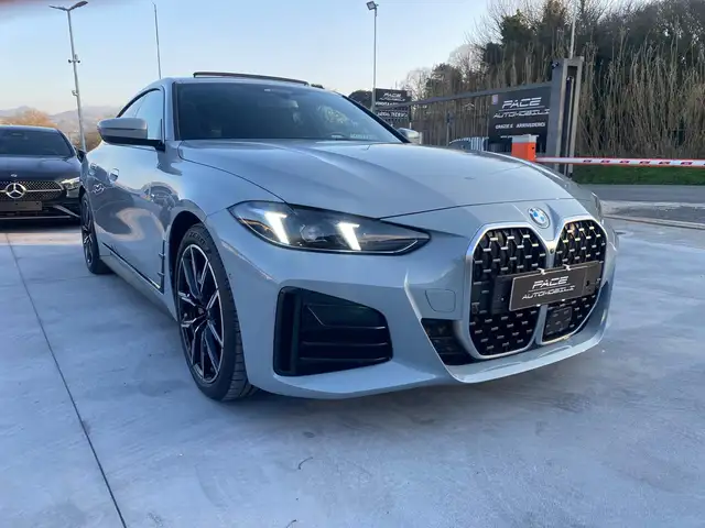 BMW 4 Series view 5