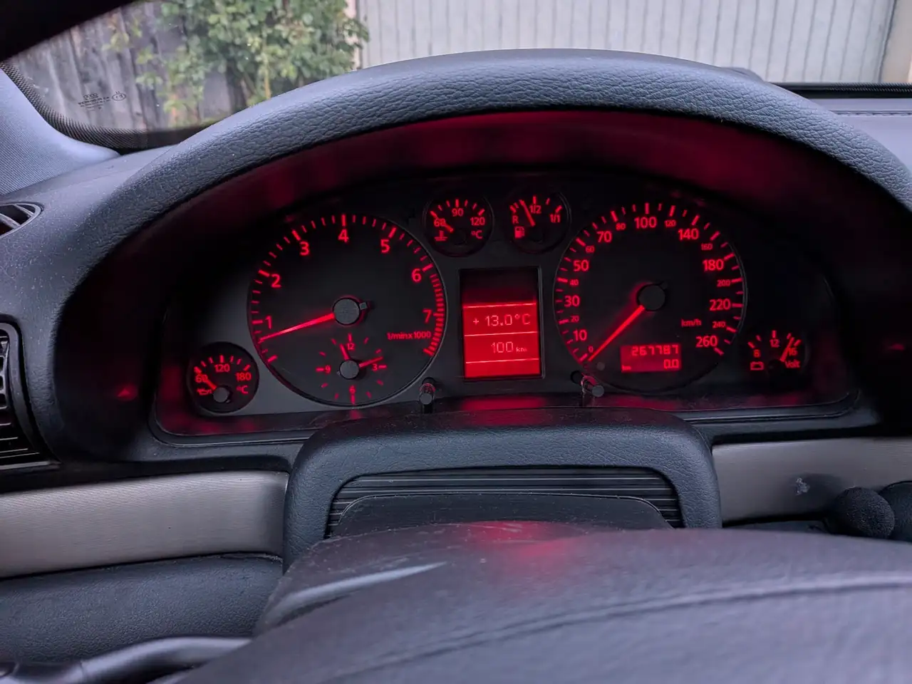 Audi A4 Avant 2.4, foto 2