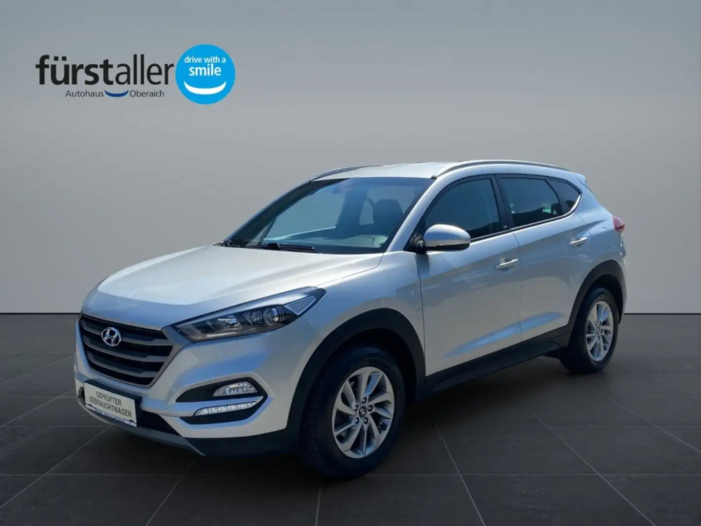 Hyundai TUCSON GO 2,0 CRDi 4WD MT 809e Silber - 1
