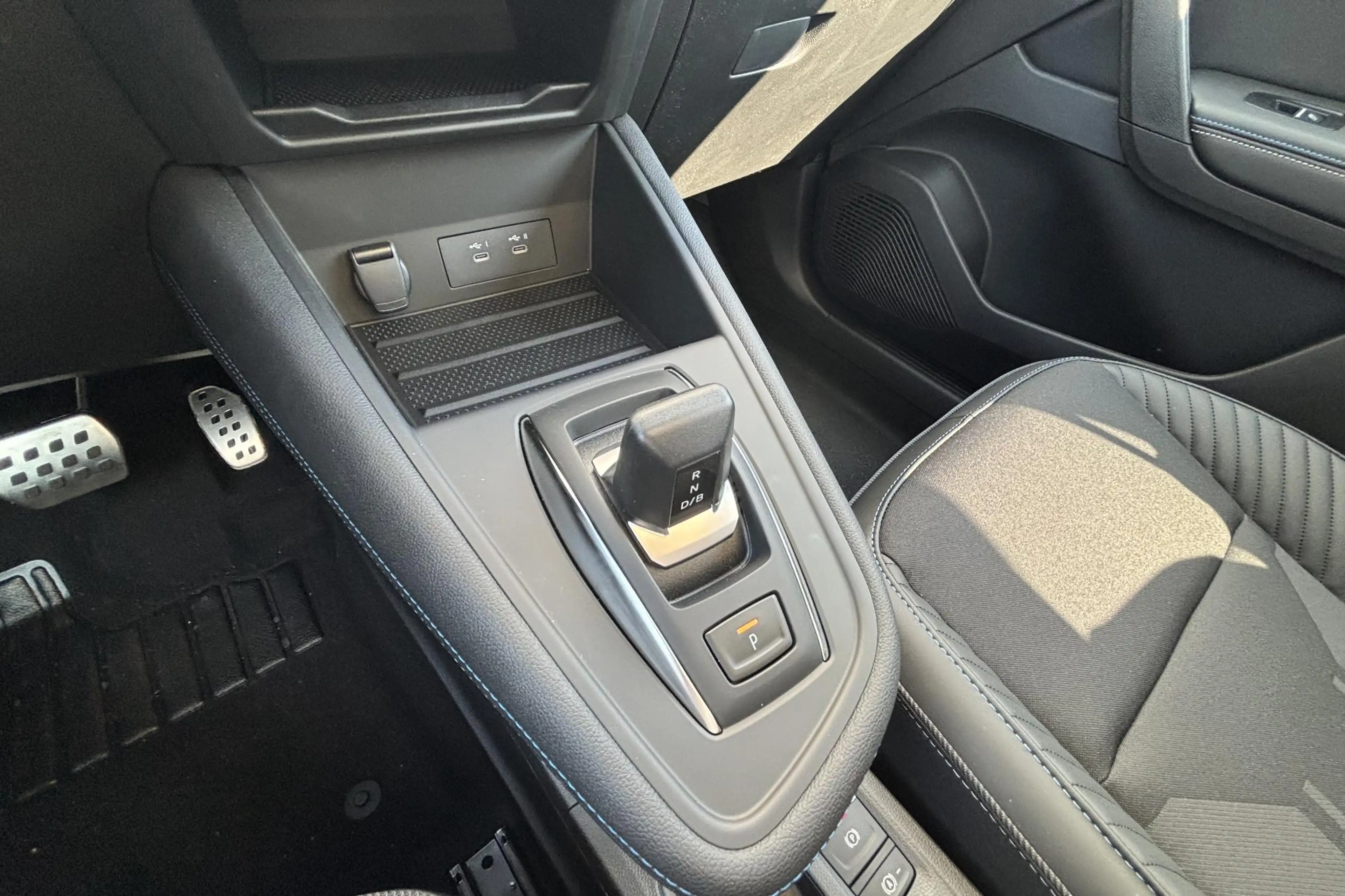 Renault Symbioz 1.8 E-Tech full hybrid 160 esprit Alpine Renault S — photo 11