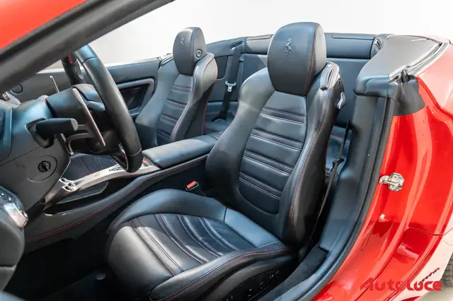 Ferrari California view 11