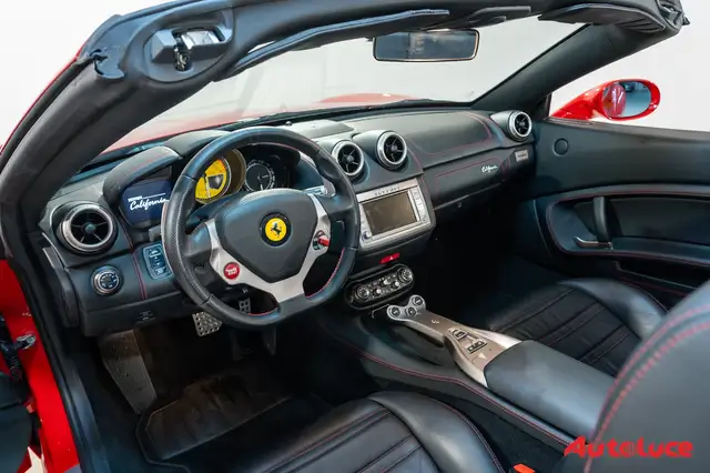 Ferrari California view 10