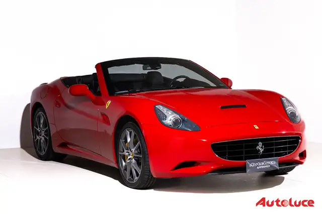 Ferrari California view 3