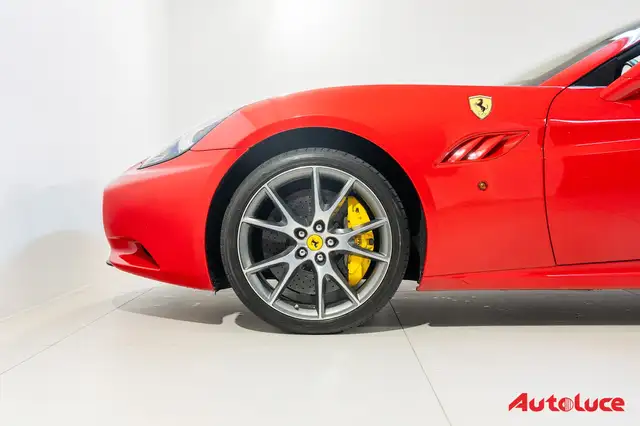 Ferrari California view 7