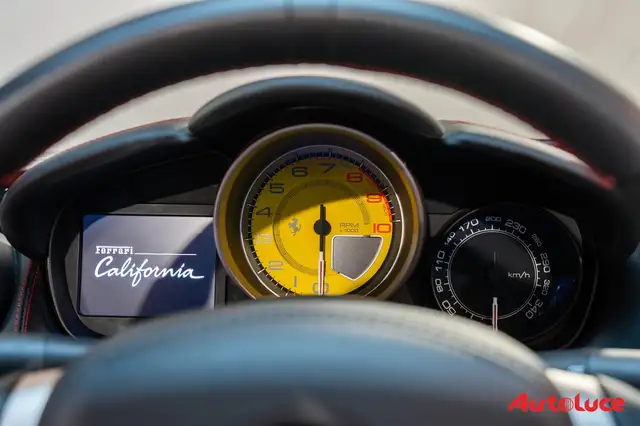 Ferrari California view 13
