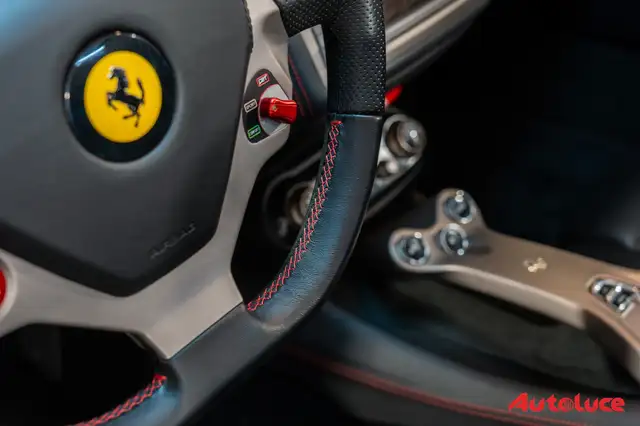 Ferrari California view 12