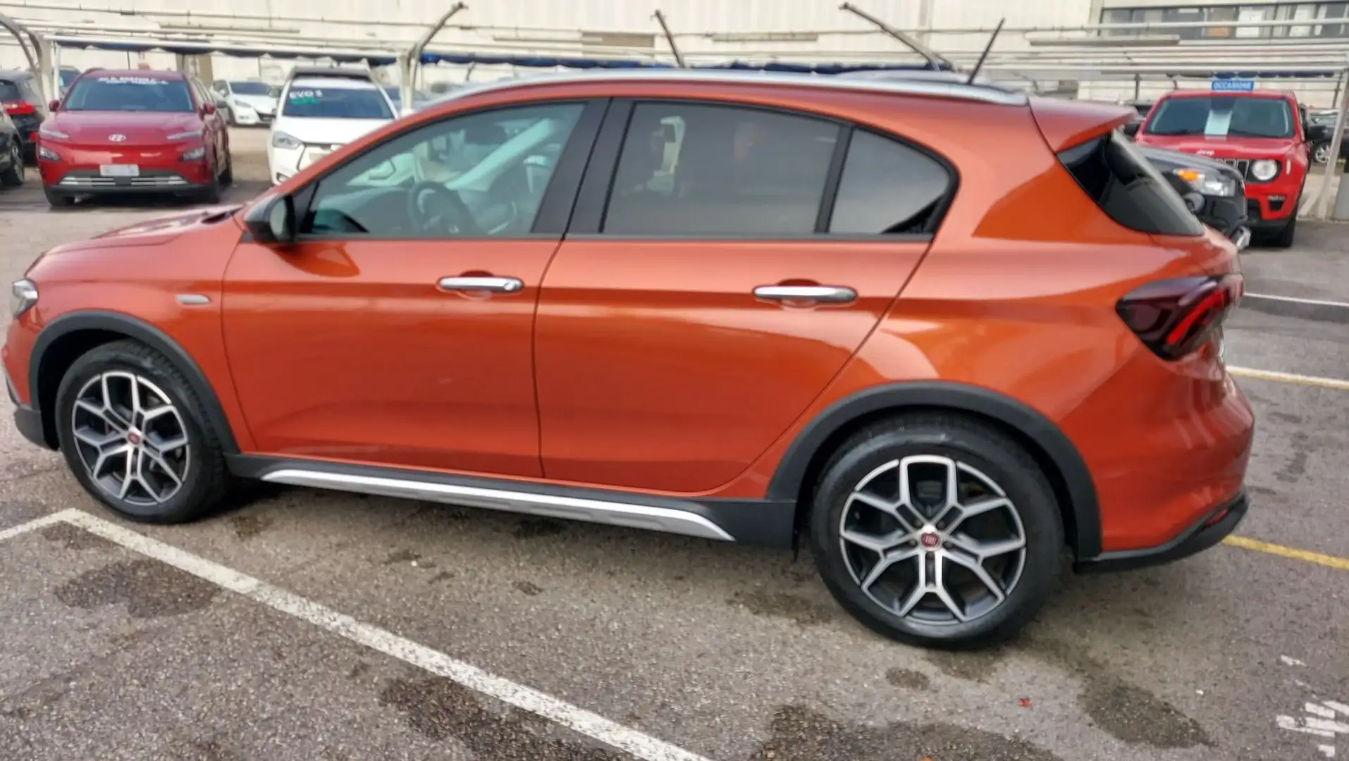 Fiat Tipo 1.0 5 porte City Cross  NEOPATENTATI ( NO VINCOLO Arancione - 2