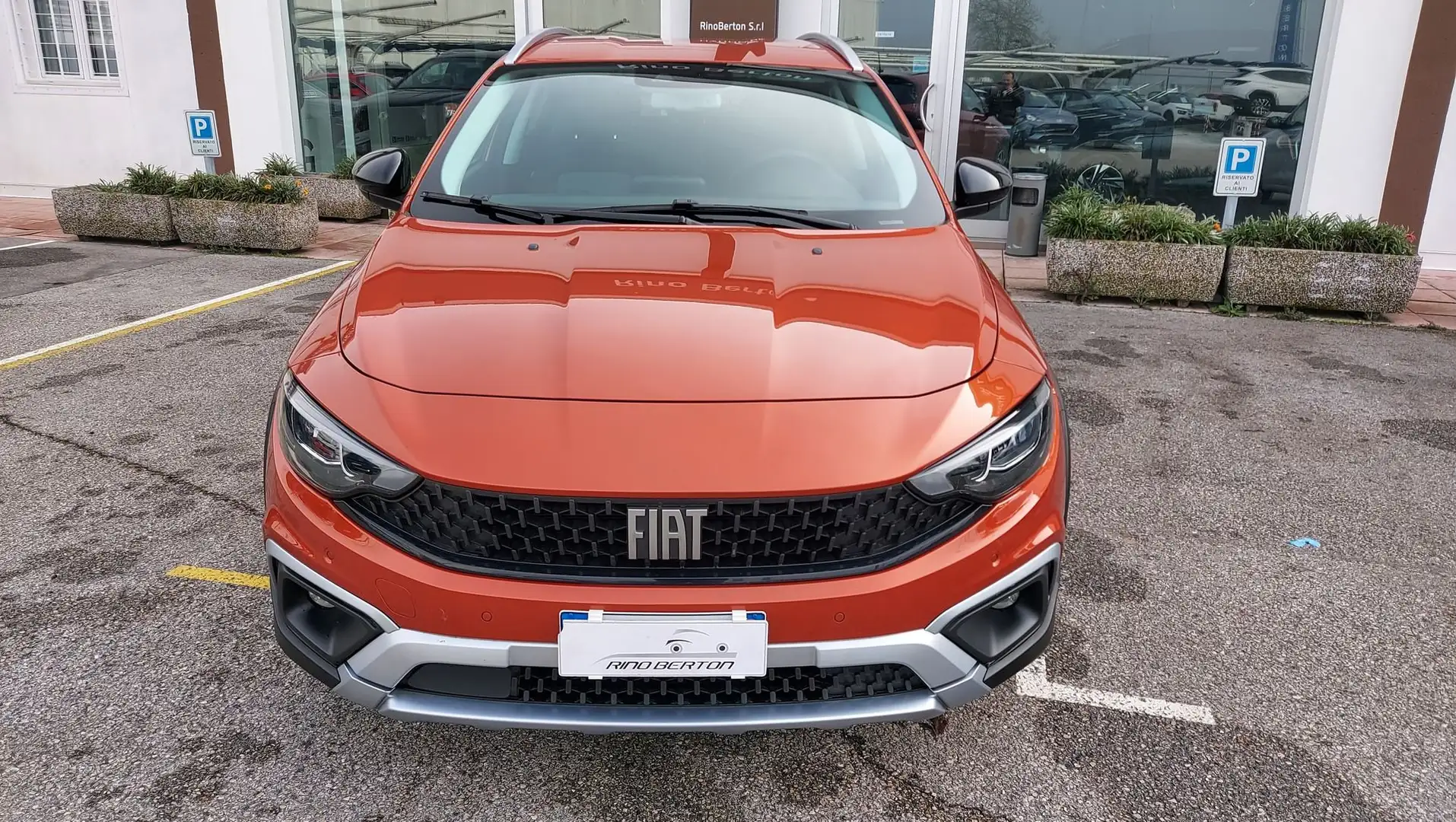 Fiat Tipo 1.0 5 porte City Cross  NEOPATENTATI ( NO VINCOLO Arancione - 1