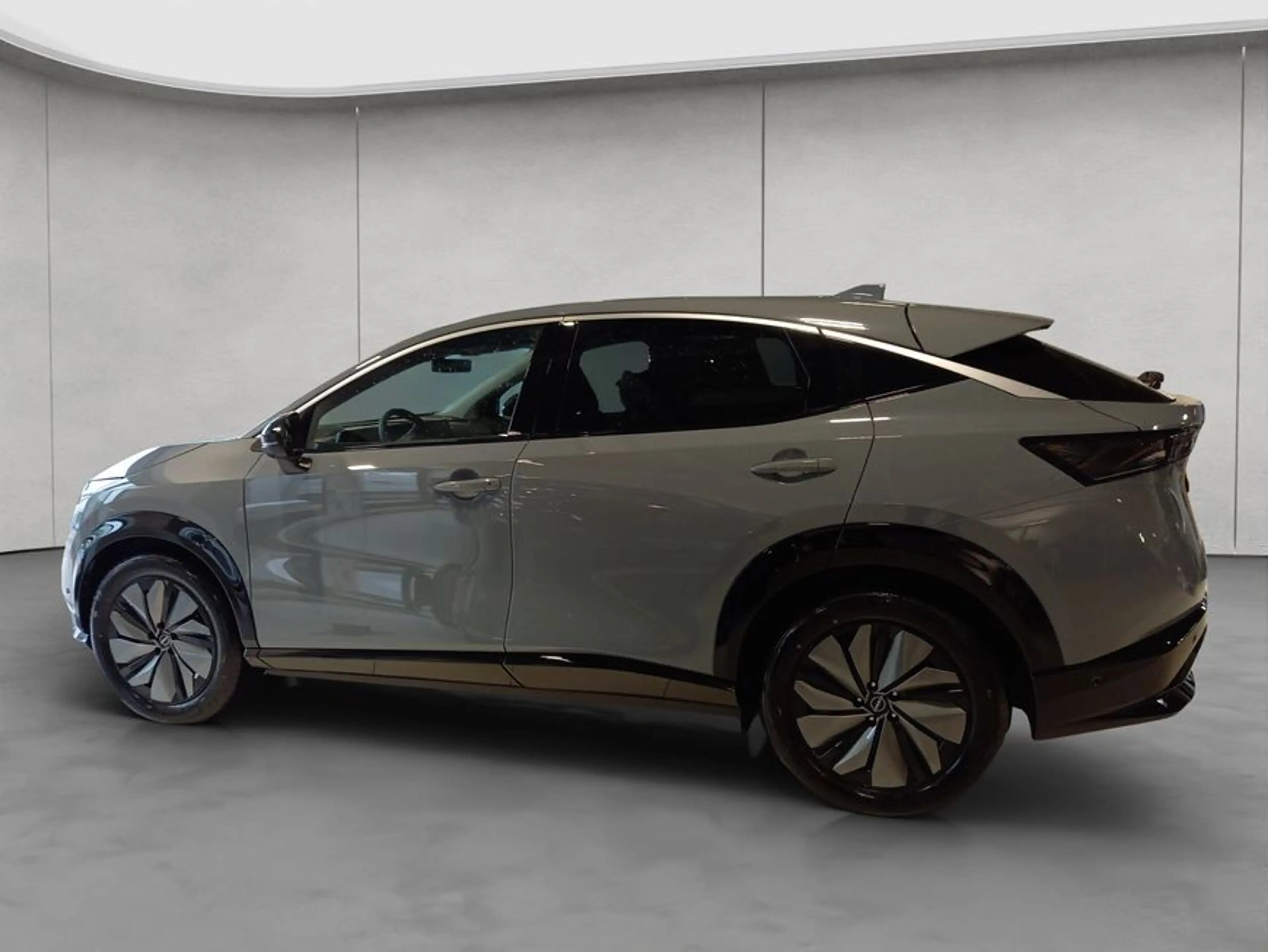 Nissan Ariya 87 kWh Evolve Pack 178 kW, 5-türig (Strom) — photo 2