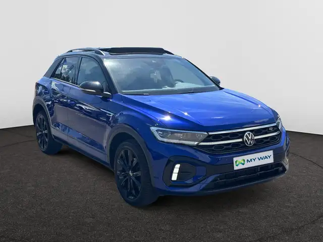 Volkswagen T-Roc view 3