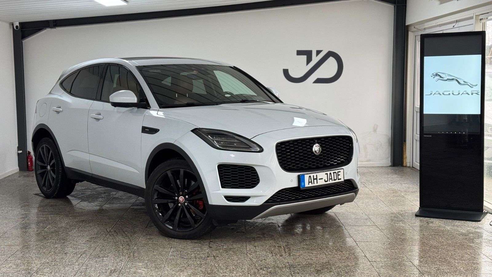 Használt Jaguar E-Pace 2.0