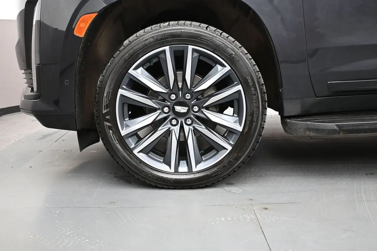 Cadillac Escalade снимка Cadillac Escalade