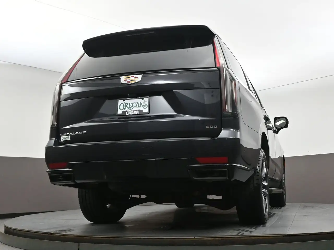 Cadillac Escalade снимка Cadillac Escalade