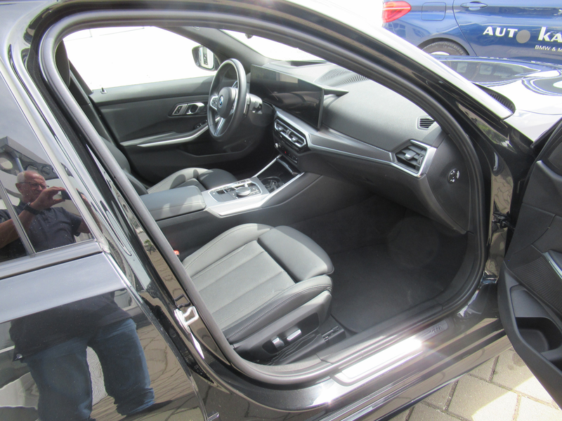 BMW 320 320e M Sport Topaussattung und Zustand — photo 4