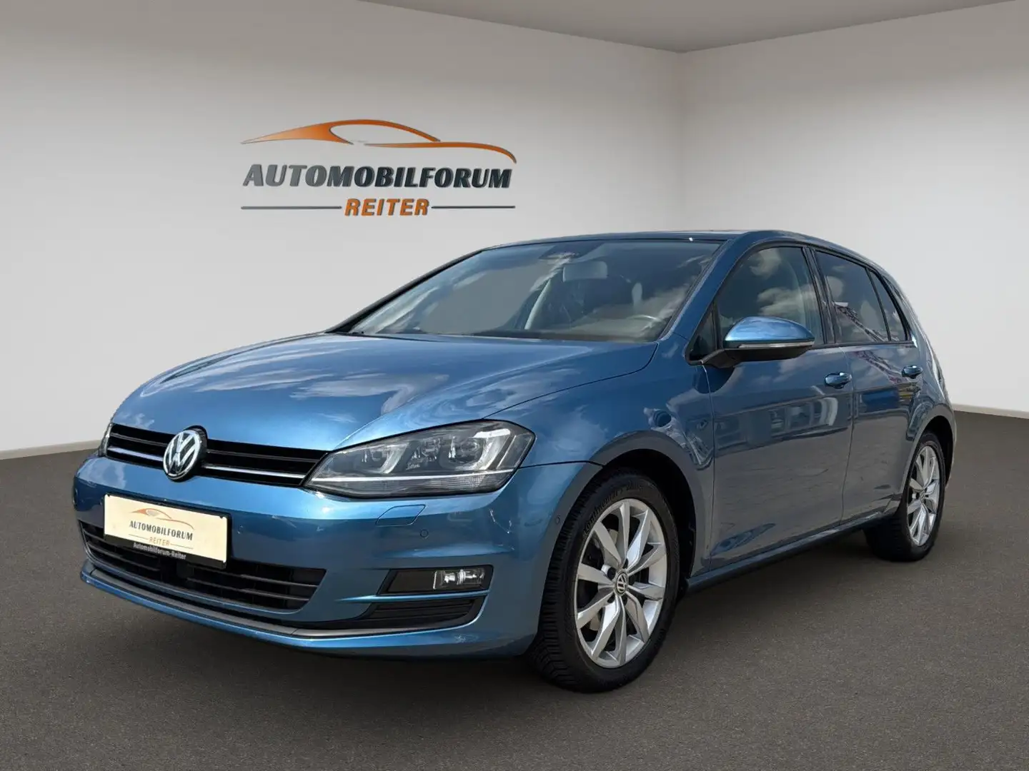 Volkswagen Golf VII Comfortline Bi-Xenon Helix Pano Teilled Bleu - 1