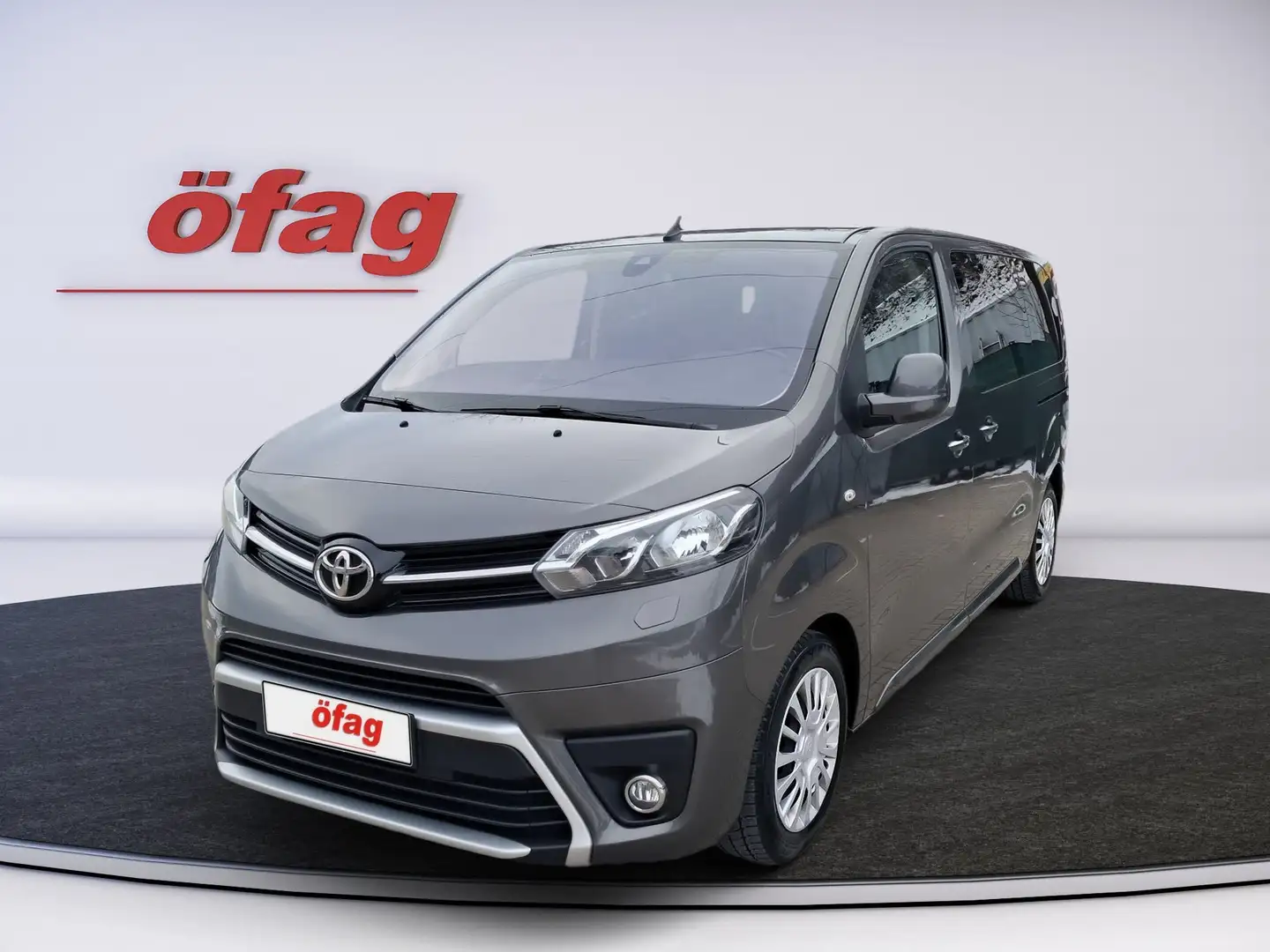 Toyota Proace Verso 2.0 D-4D 145 Medium Family Grau - 2