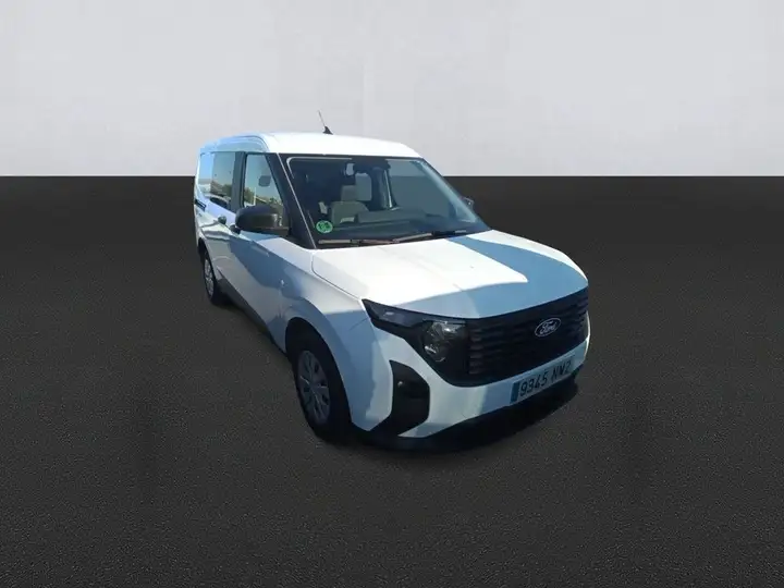 Ford Transit Courier 2026, foto 3