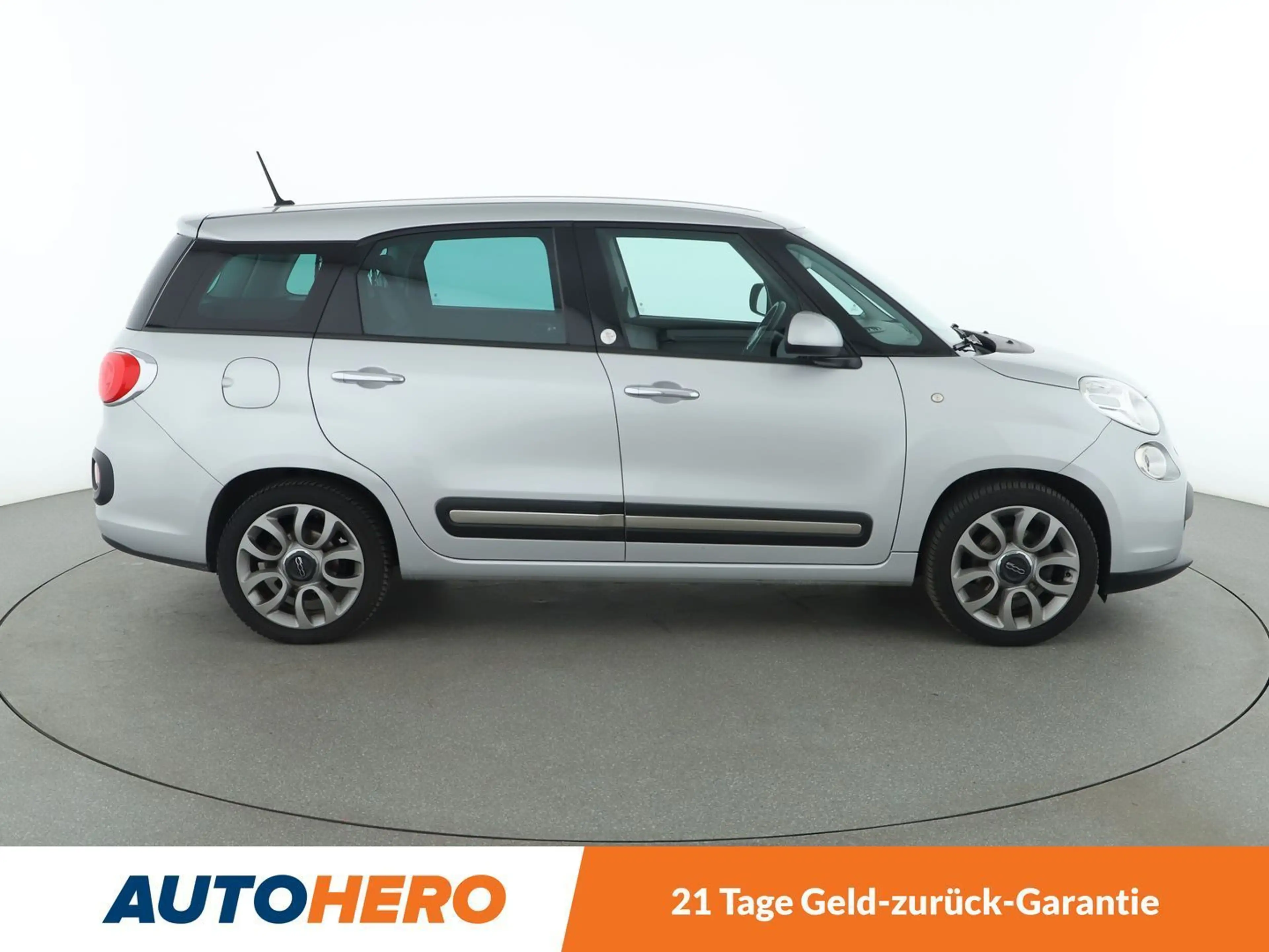 Fiat 500L 0.9 Lounge *NAVI*CAM*ALU*START/STOP*TEMPO* — photo 7