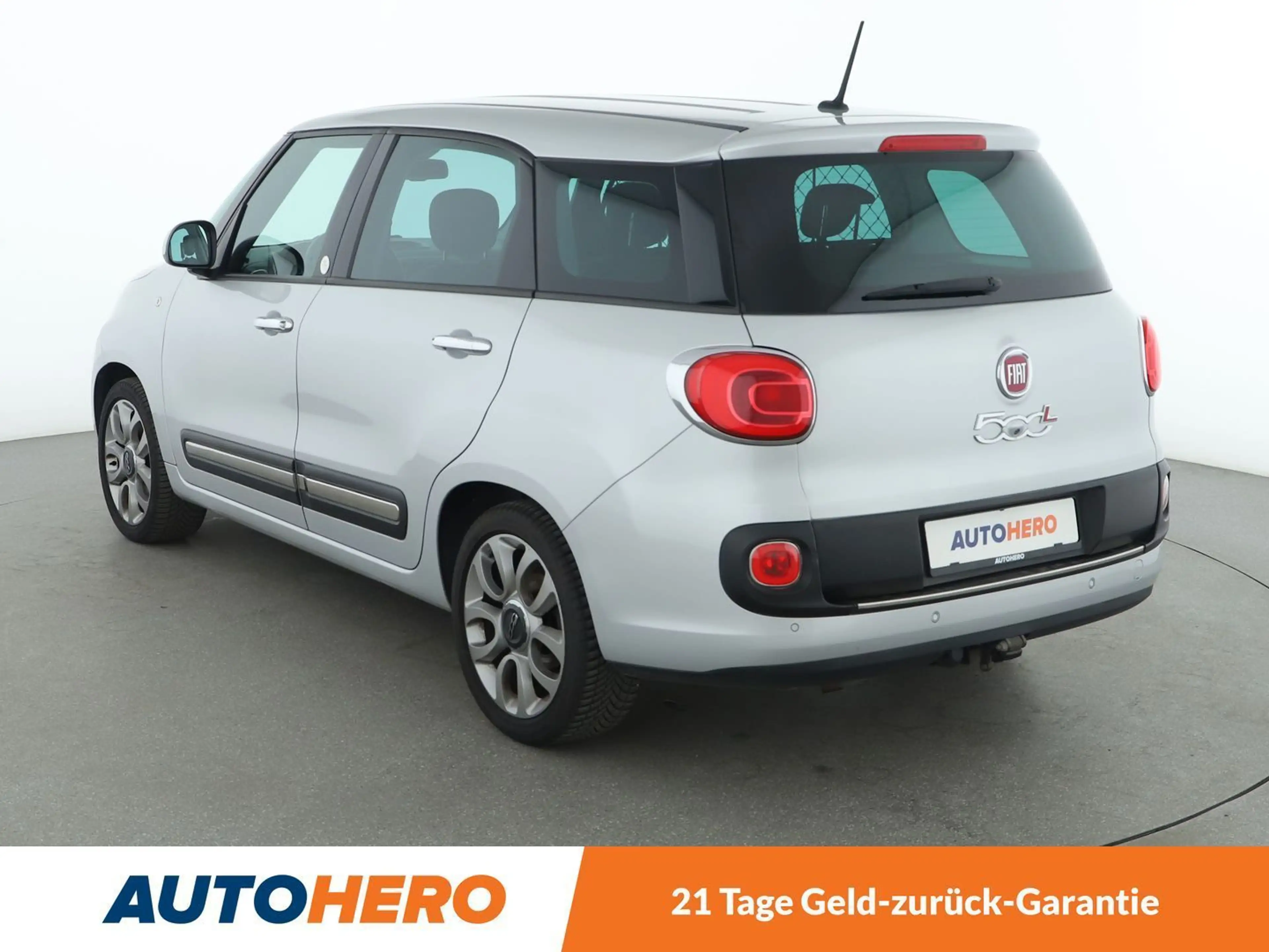 Fiat 500L 0.9 Lounge *NAVI*CAM*ALU*START/STOP*TEMPO* — photo 4