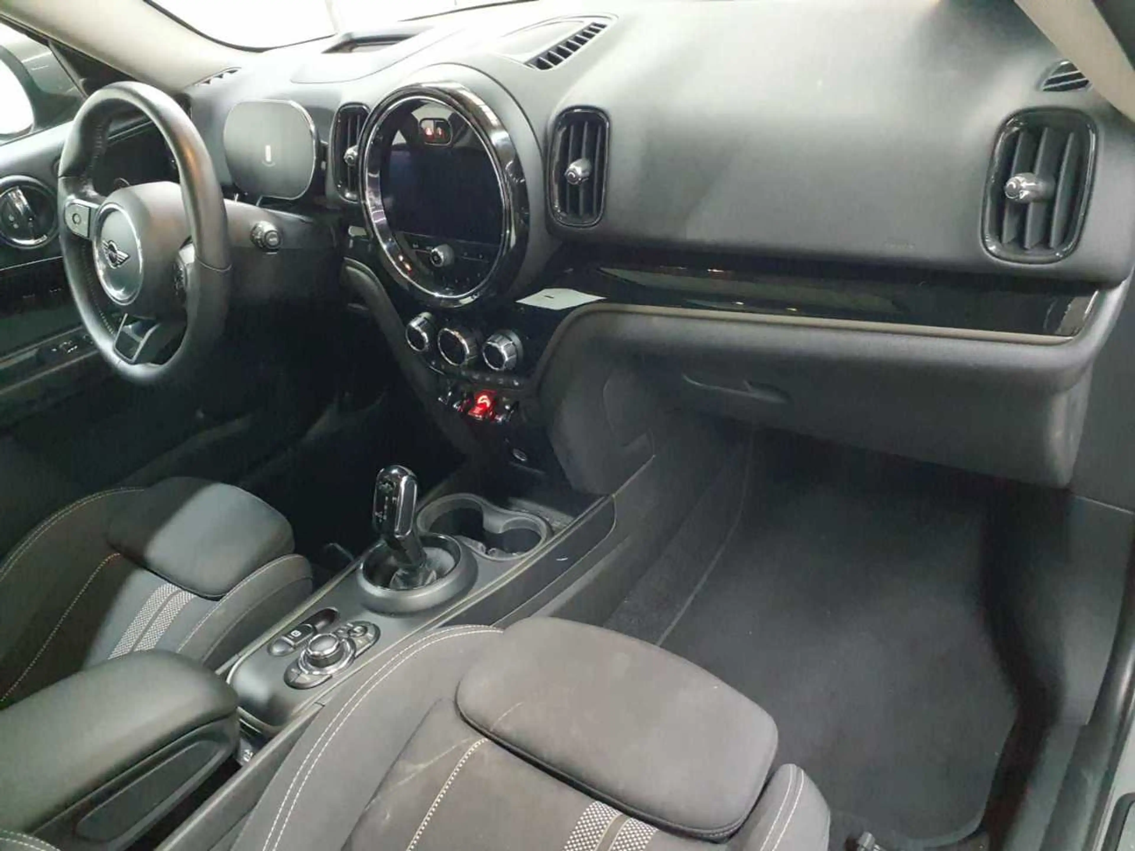 MINI Cooper S Countryman Mini Cooper S Countryman Aut. Essential Trim — photo 9