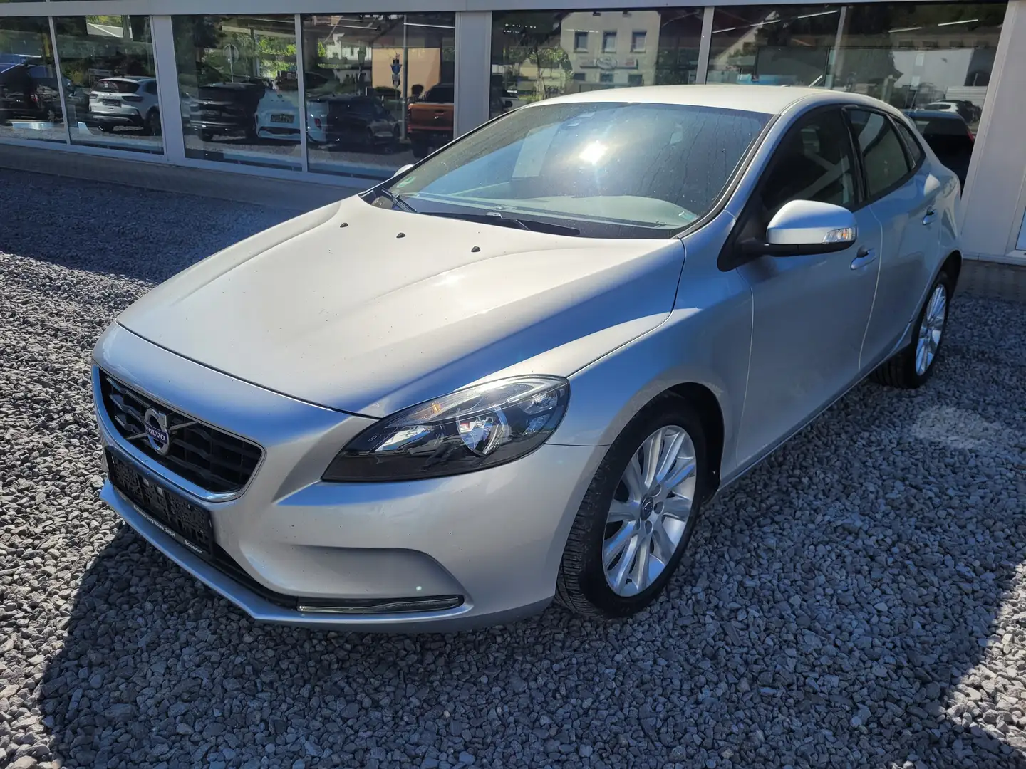 Volvo V40 You! Argent - 1
