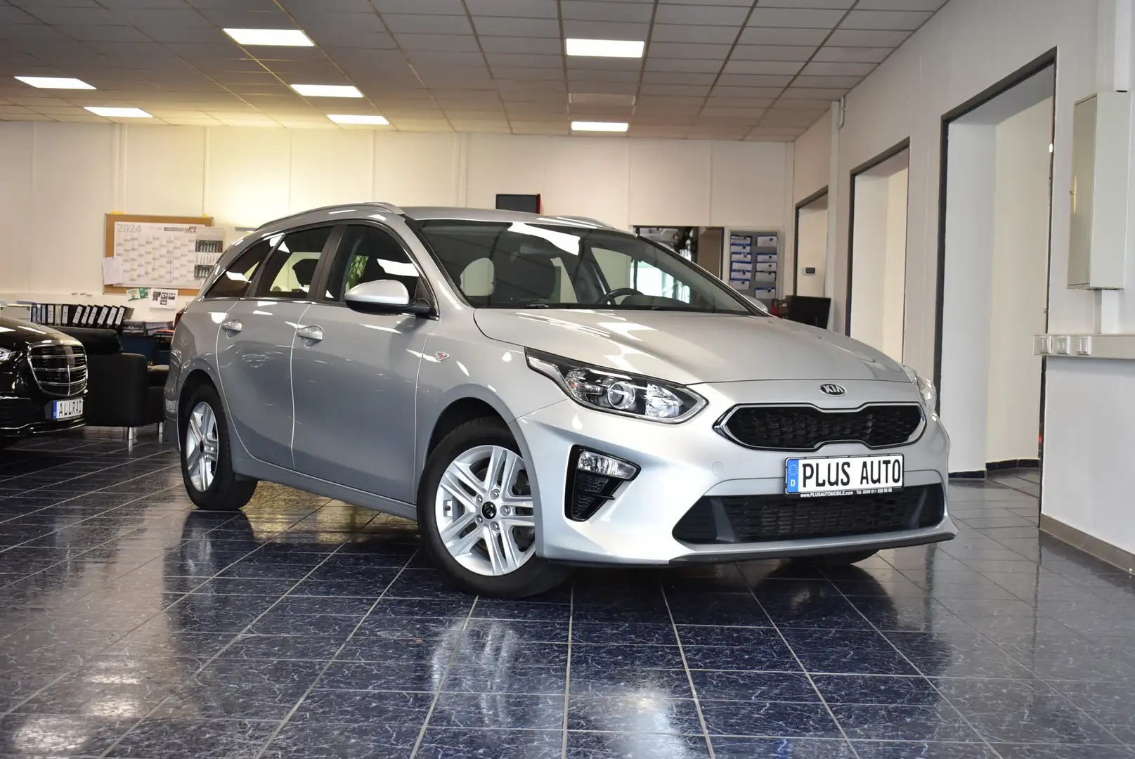 Kia Ceed SW / cee'd SW 1.6 CRDI Vision Nav Temp Kamer Silber - 1