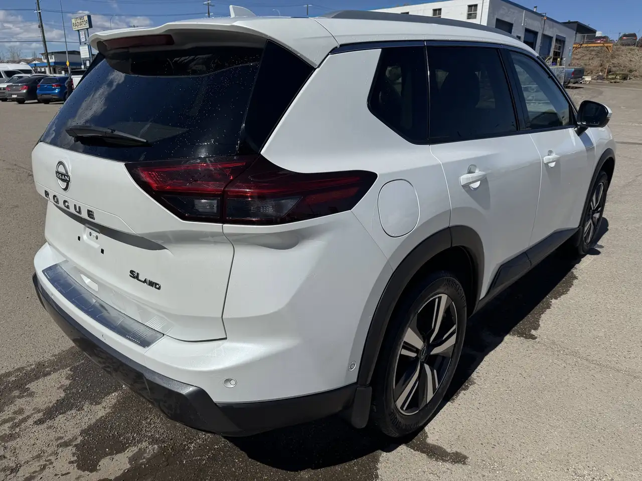 Nissan Rogue снимка Nissan Rogue