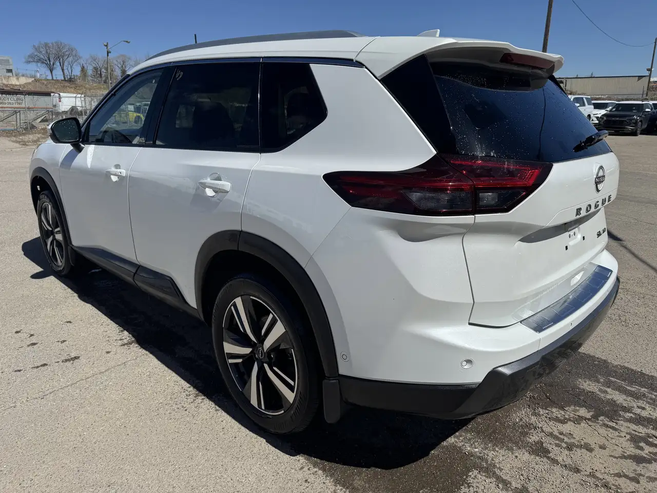 Nissan Rogue снимка Nissan Rogue