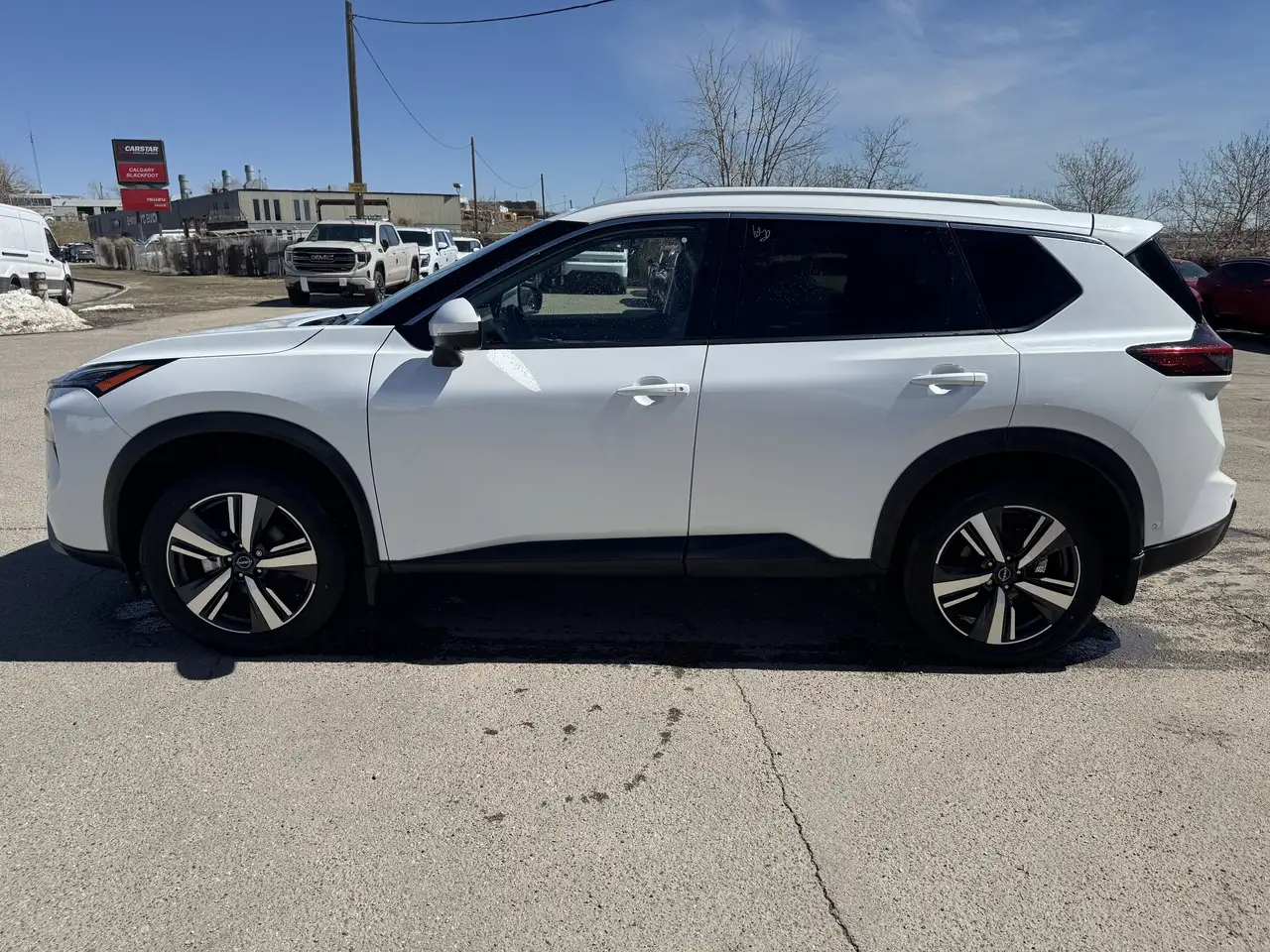 Nissan Rogue снимка Nissan Rogue