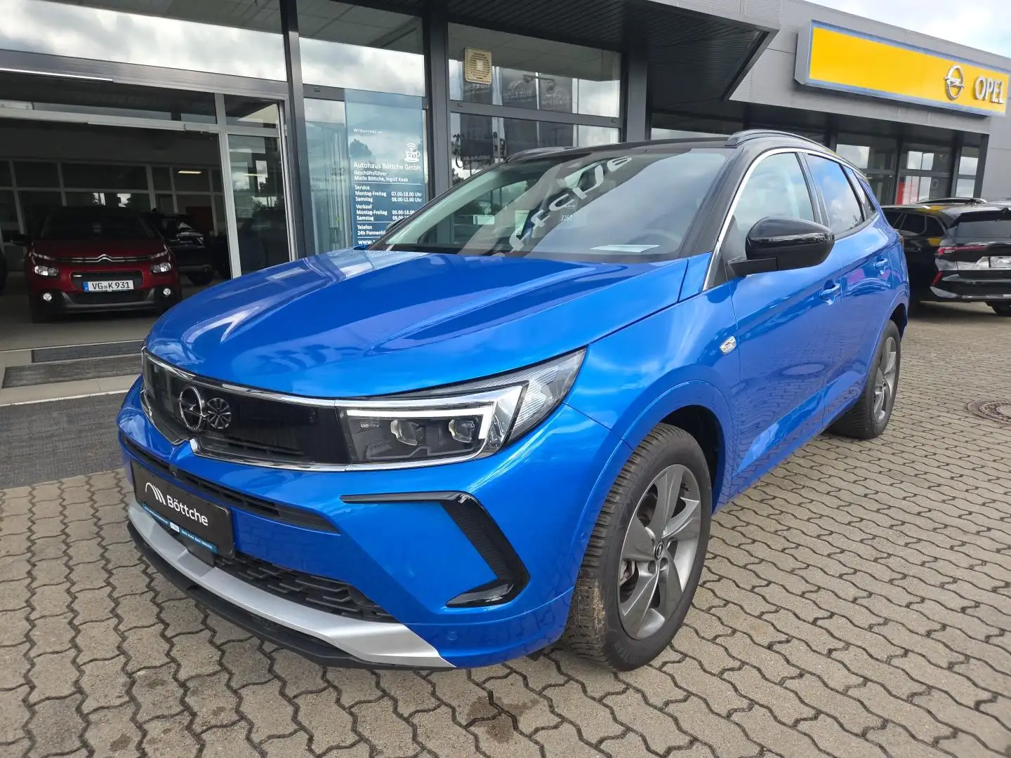 Opel Grandland 1.5 CDTI Elegance Blau - 2