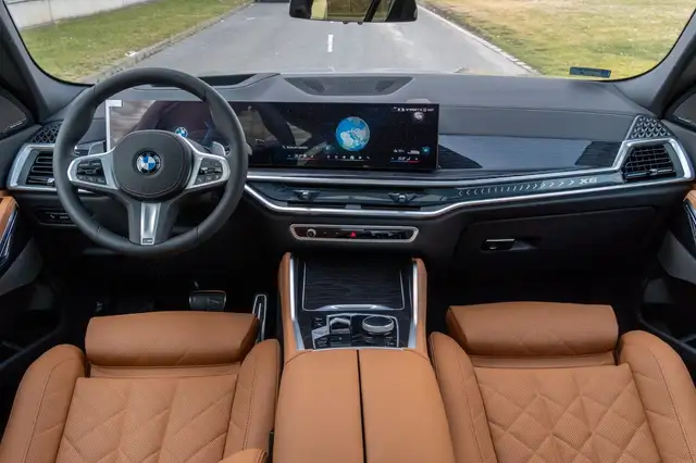 BMW X6 view 13