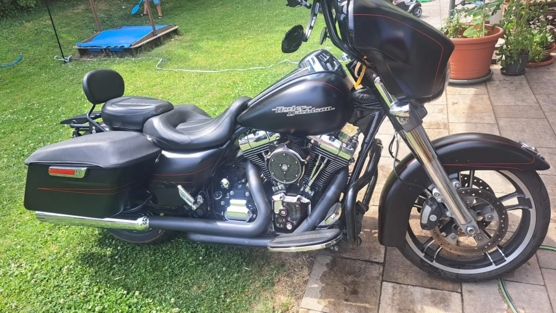 Harley-Davidson Street Glide FLHXS Černá - 1
