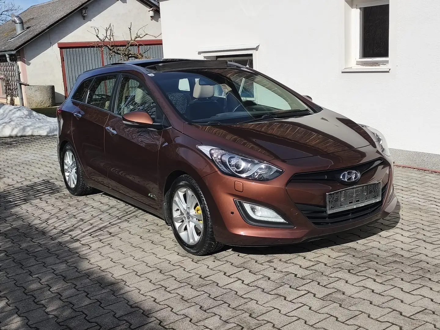 Hyundai i30 Braun - 1