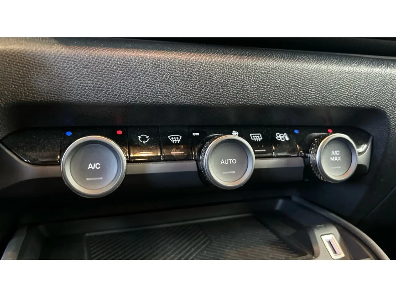 Citroen E-C4 Electric e-Feel 50 kWh Kamera Navi Batteriezertifikat 13