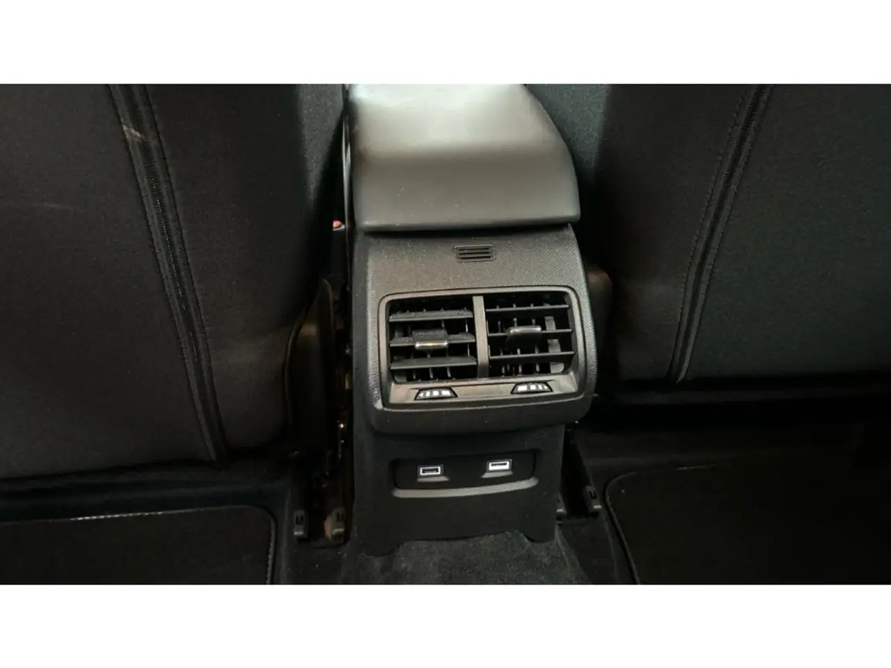Citroen E-C4 Electric e-Feel 50 kWh Kamera Navi Batteriezertifikat 16