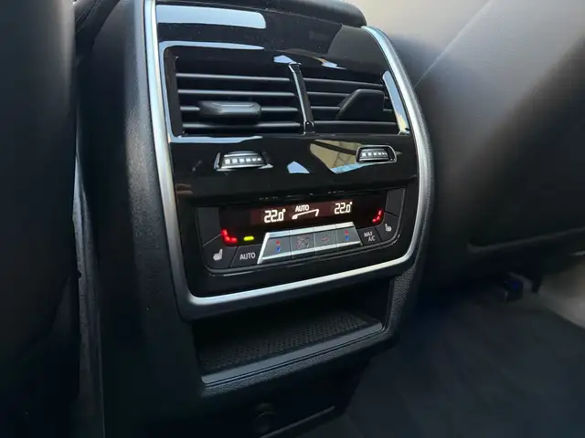 BMW X5 M view 20