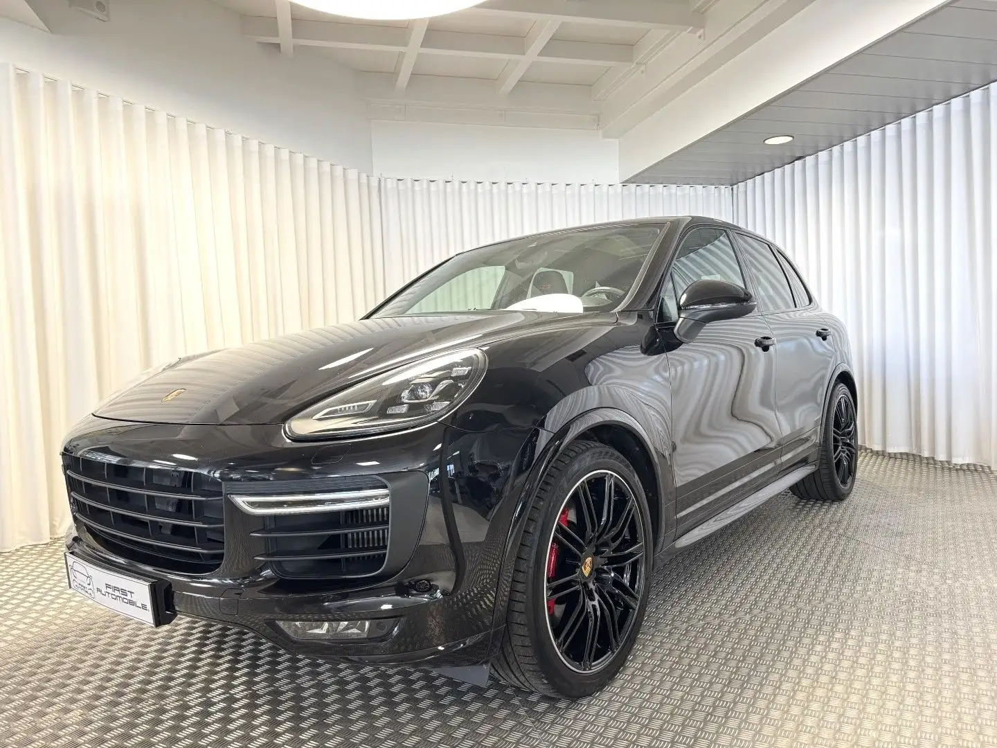 Porsche Cayenne (958) 3.6 440CH GTS Negru - 1