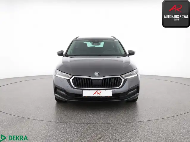 Skoda Octavia view 8
