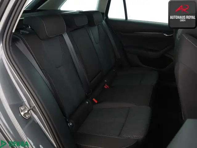 Skoda Octavia view 13