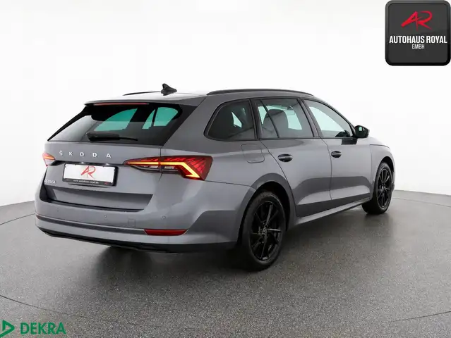 Skoda Octavia view 5
