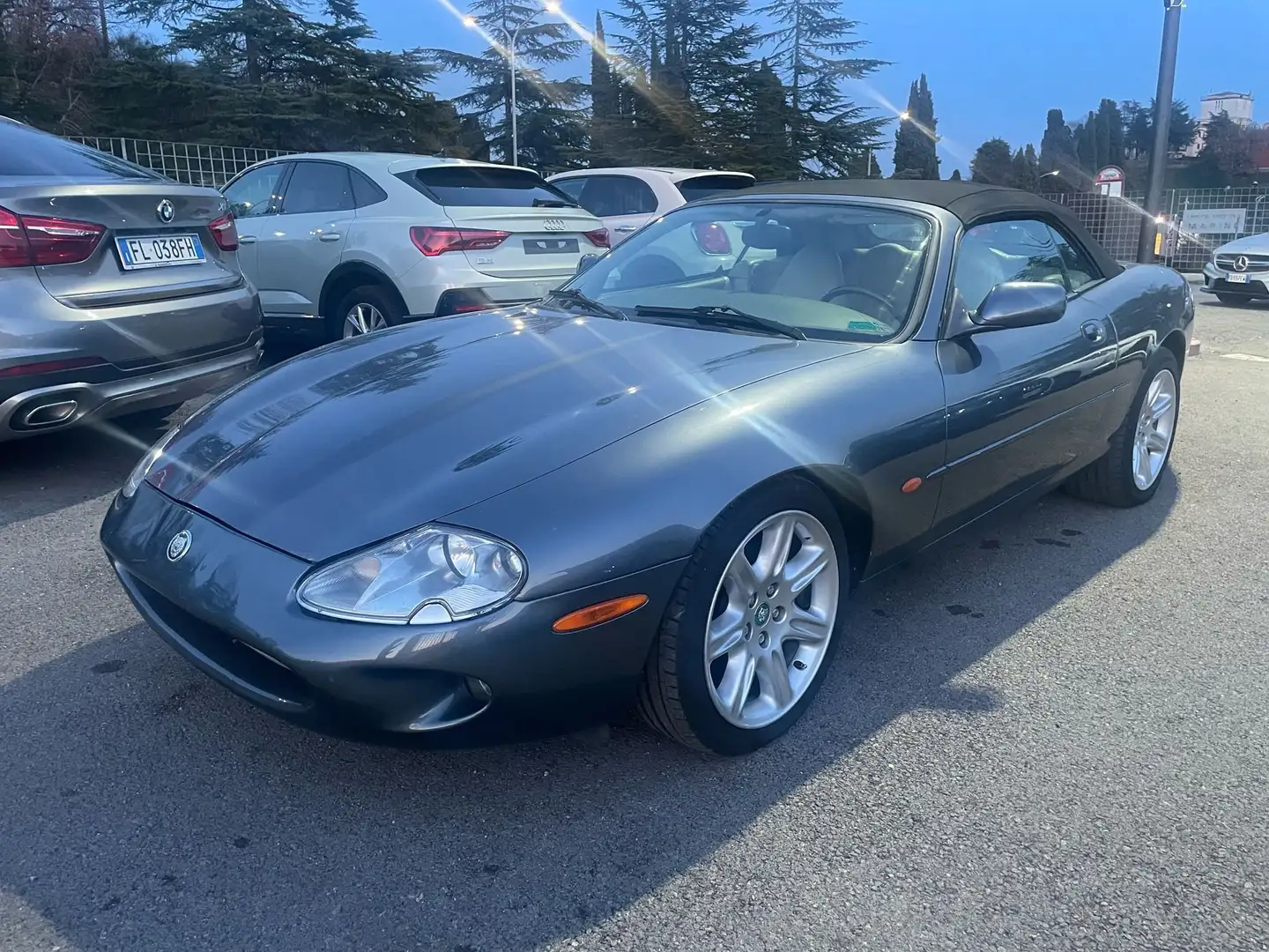 Jaguar XK8 XK8 Convertible 4.0 Grigio - 1