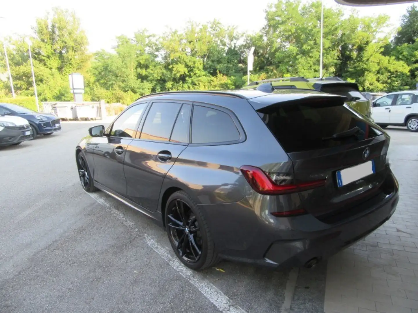 BMW 320 d 48V xDrive Touring Msport Grigio - 2