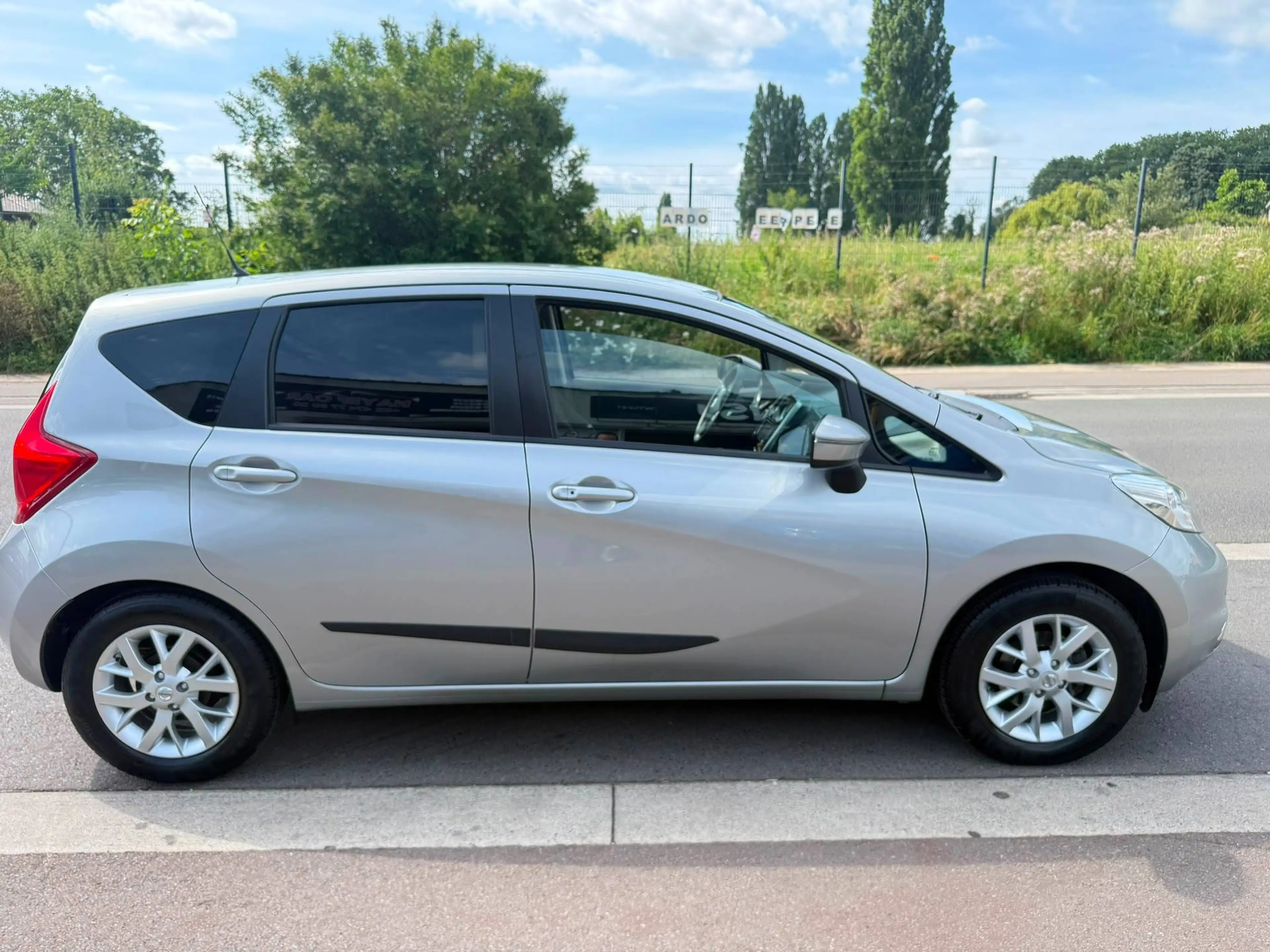 Nissan Note 1.2i Acenta Sport Pack** 12M GARANTIE** — photo 4