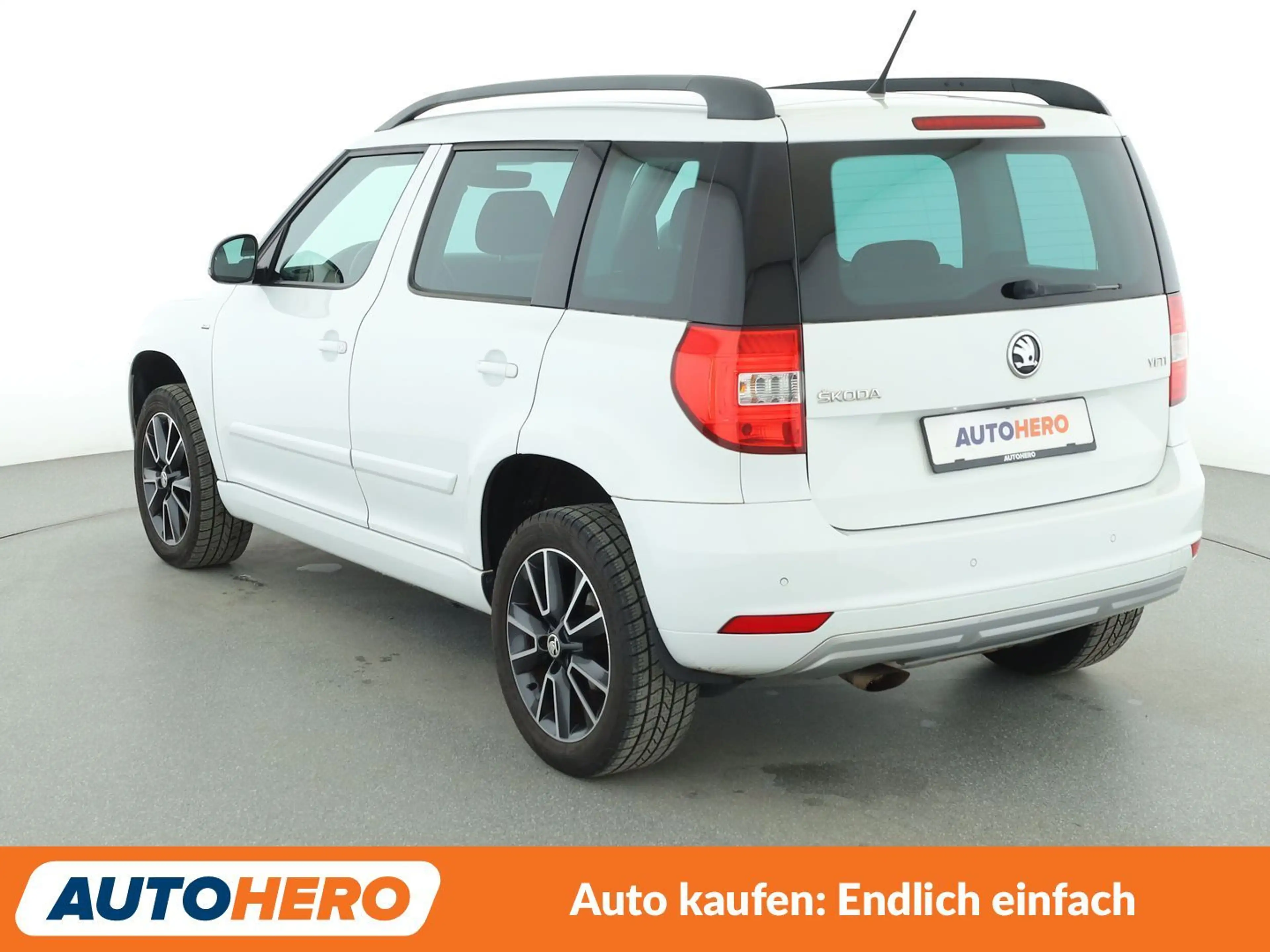 Skoda Yeti 1.2 TSI Drive*XENON*TEMPO*PDC*SHZ*BLUEOOTH* — photo 4