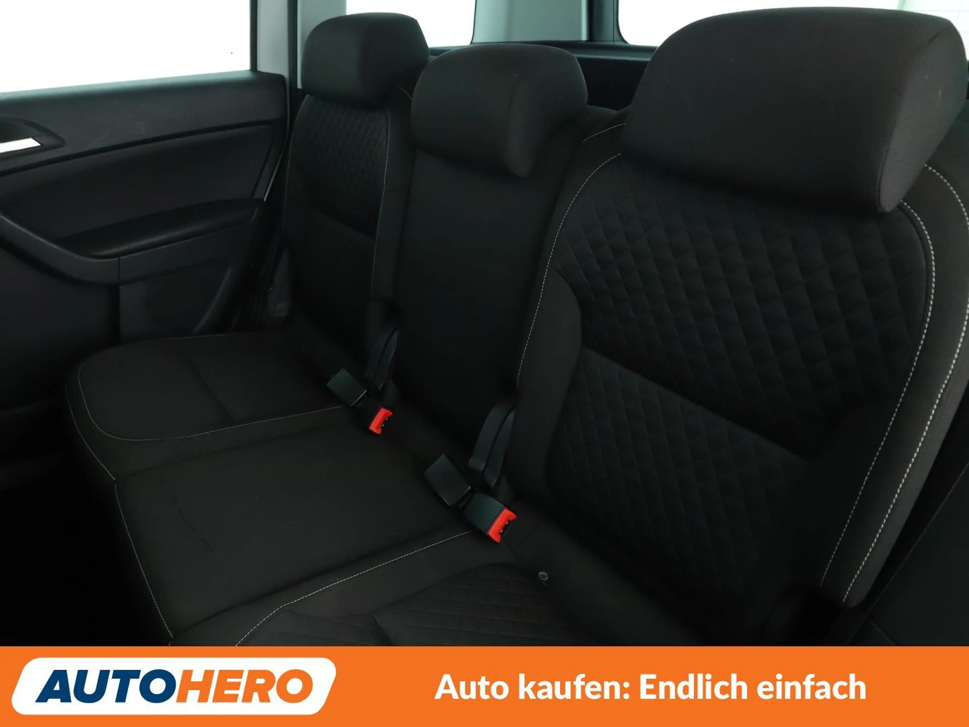 Skoda Yeti 1.2 TSI Drive*XENON*TEMPO*PDC*SHZ*BLUEOOTH* — photo 14