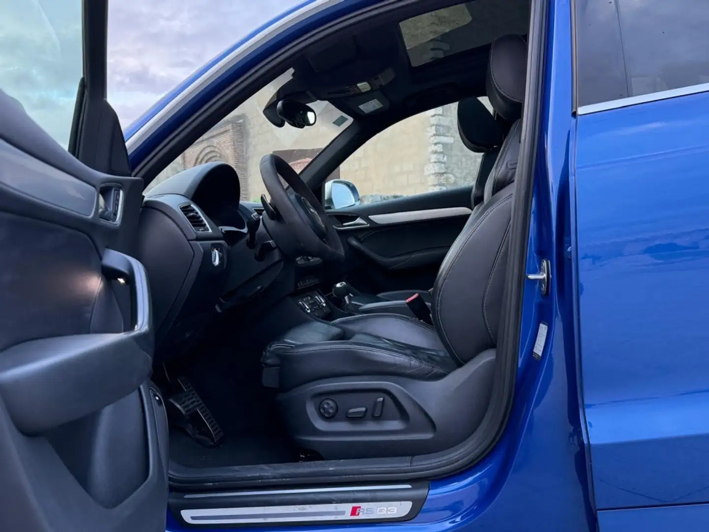 Audi RS Q3 2.5 TFSI quattro S-Tronic Bleu - 2