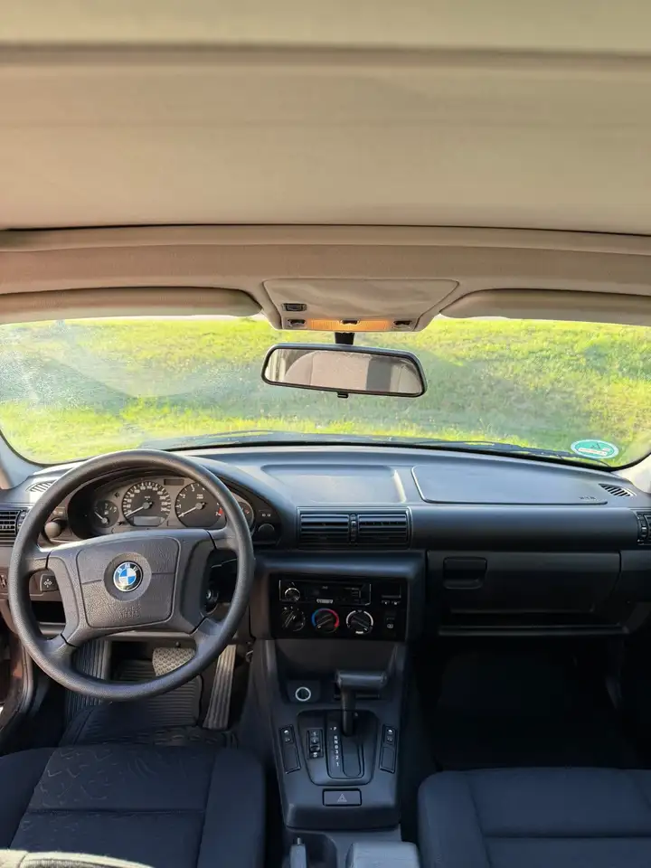 BMW 316i compact, foto 7