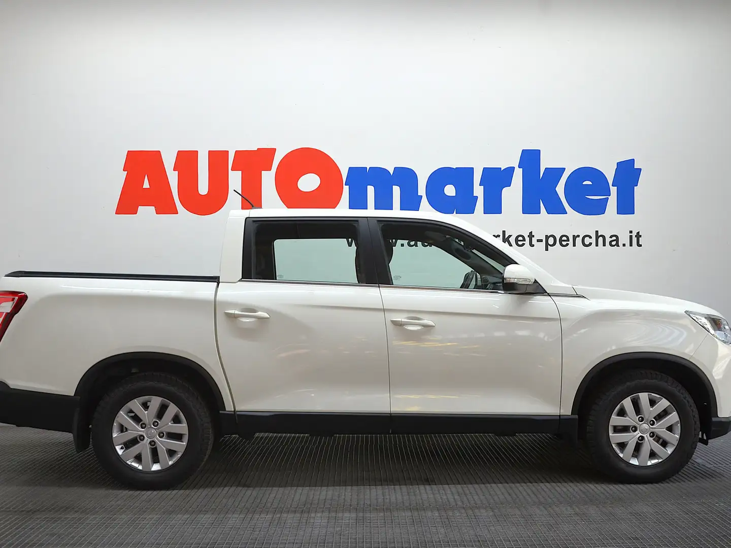 SsangYong Musso 2.2 D 4WD Bianco - 1